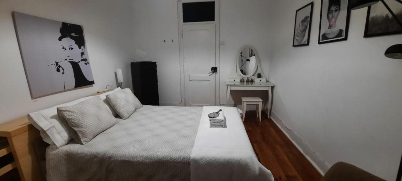Sunny Terrace Apt, Close To Downtown! 2 Bedroom Flat ลิสบอน ภายนอก รูปภาพ