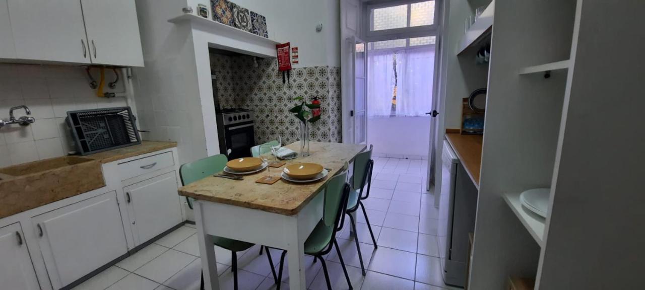 Sunny Terrace Apt, Close To Downtown! 2 Bedroom Flat ลิสบอน ภายนอก รูปภาพ