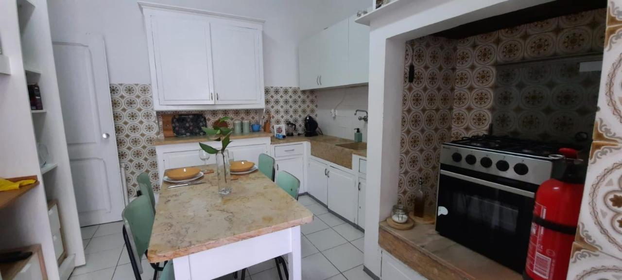 Sunny Terrace Apt, Close To Downtown! 2 Bedroom Flat ลิสบอน ภายนอก รูปภาพ