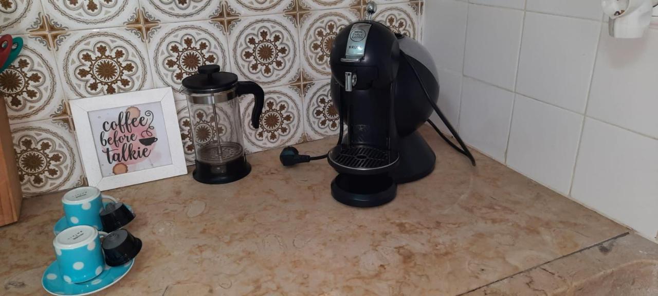 Sunny Terrace Apt, Close To Downtown! 2 Bedroom Flat ลิสบอน ภายนอก รูปภาพ